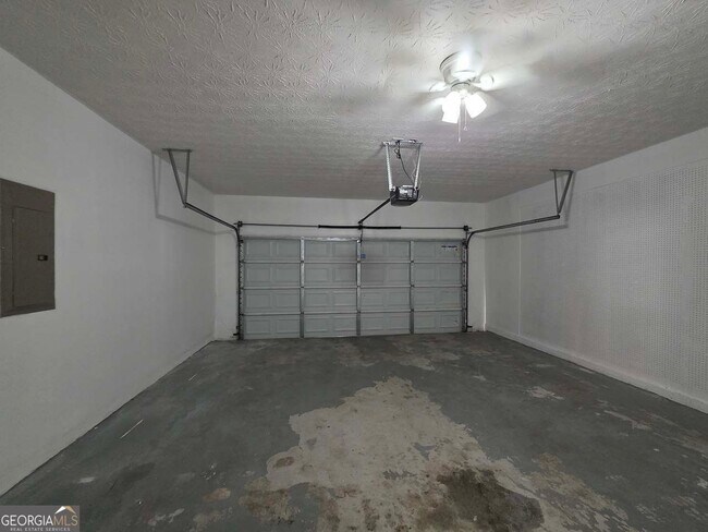 Building Photo - 4761 Highpoint Way