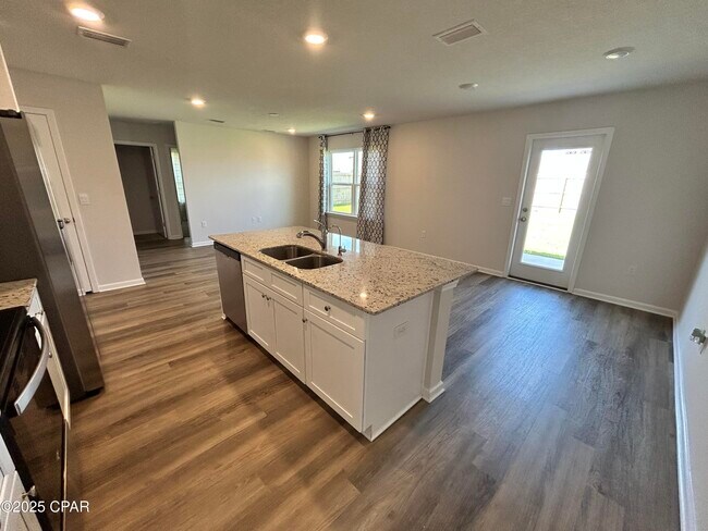 Building Photo - 5129 Rivergrass Dr