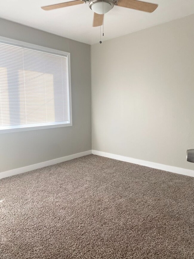 Building Photo - 417 N 30th St