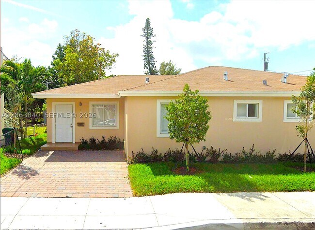 Building Photo - 4643 NW 15th Ave