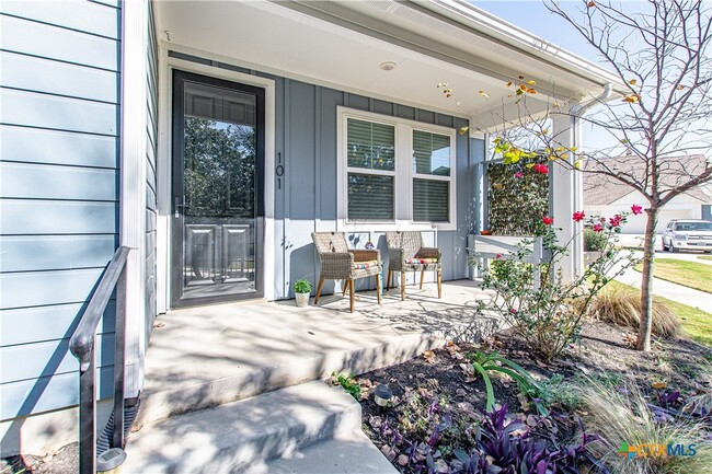 Building Photo - 121 Lafitte Dr