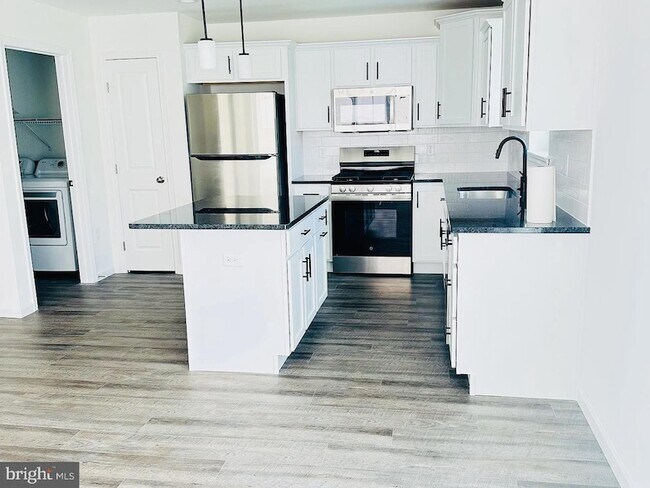 Building Photo - 150 Copperleaf Dr
