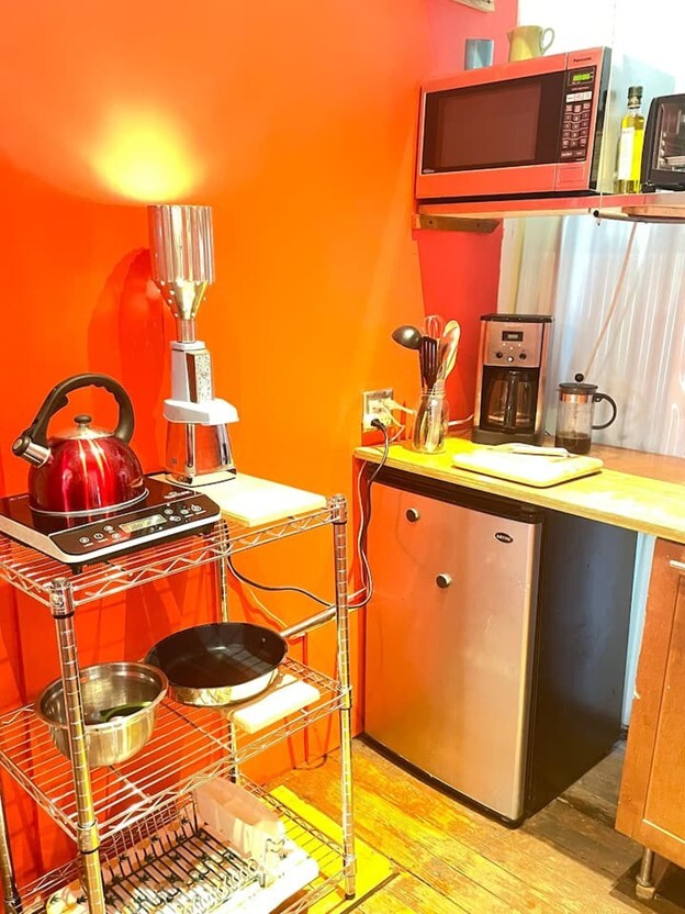 Kitchenette - 1636 11th Pl S