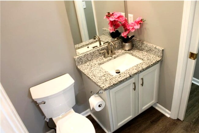 Building Photo - 27 Corinth Rd