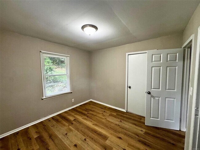 Building Photo - 161 Firetower Rd