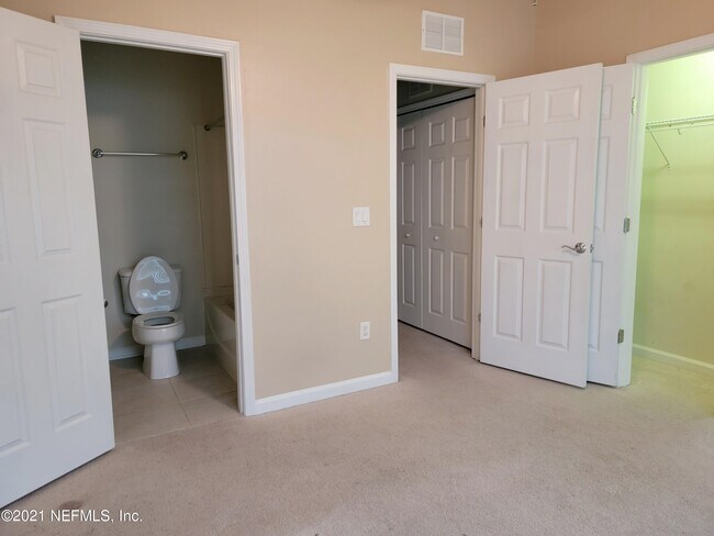 Building Photo - 6801 Arching Branch Cir