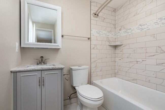 Building Photo - 2924 Piney Grove Ct
