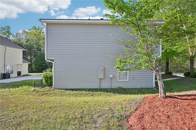 Building Photo - 4437 Ben Hill Rd