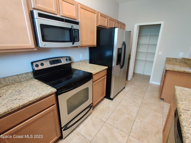 Building Photo - 2910 Rodrick Cir