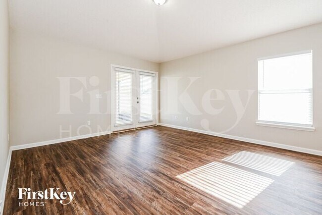 Building Photo - 3912 S Trapani Dr