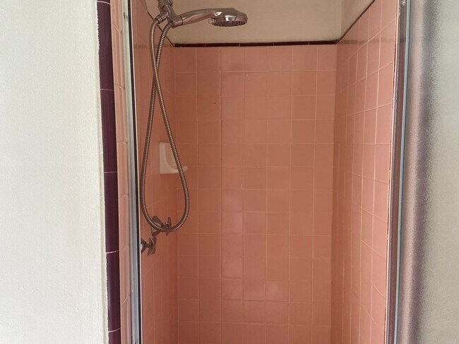 Building Photo - 1466 S Sherbourne Dr