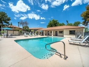 Building Photo - The Sands Apartments
