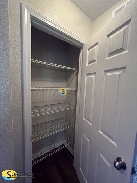 Building Photo - 8777 Kaye Ln