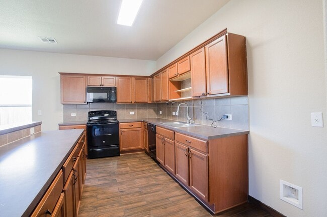 Building Photo - 1005 Papaya Cove