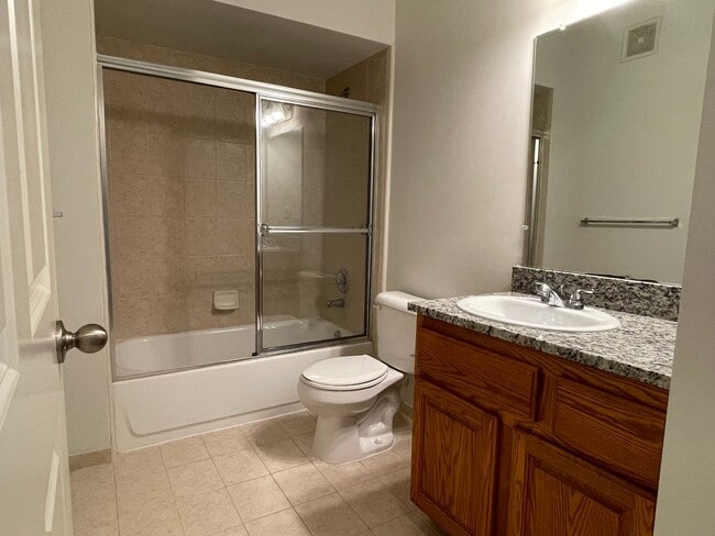 Building Photo - Shelby TWP 2-BR, 2-BA with Attached Garage, Lower Unit, Immediate Occupancy