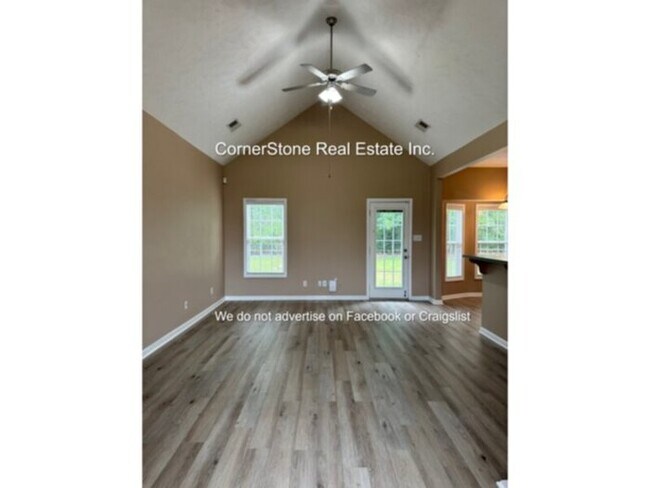 Building Photo - 106 Van Buren Dr