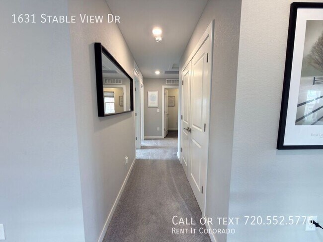 Building Photo - 1631 Stable View Dr