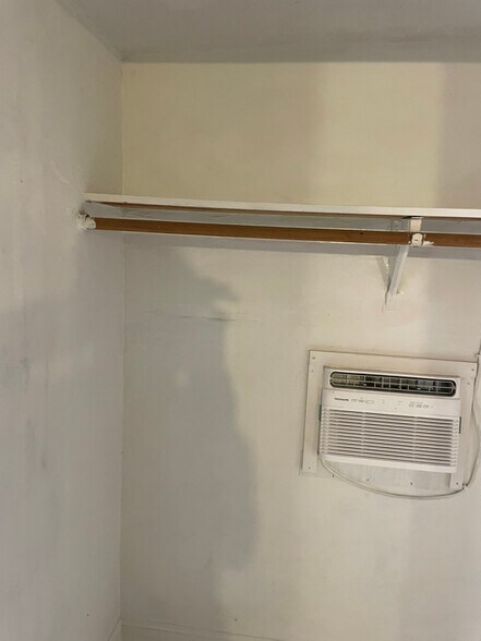 Building Photo - 3131 W 16th Ave