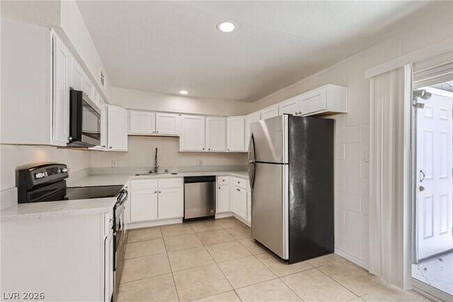 Building Photo - 4820 Marnell Dr