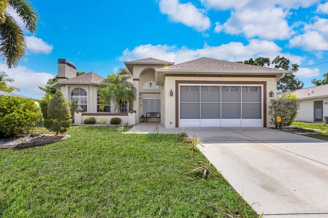 Building Photo - 533 SE 21st Ave