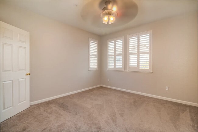 Building Photo - 6530 Hearthstone Cir