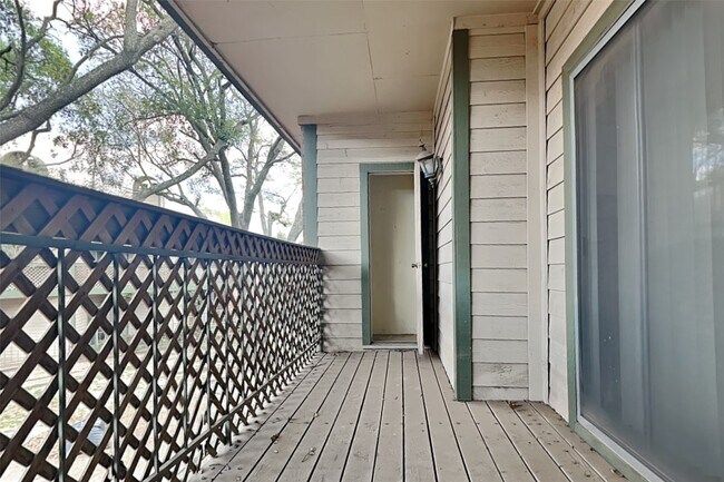 Building Photo - 6500 Harbor Town Dr