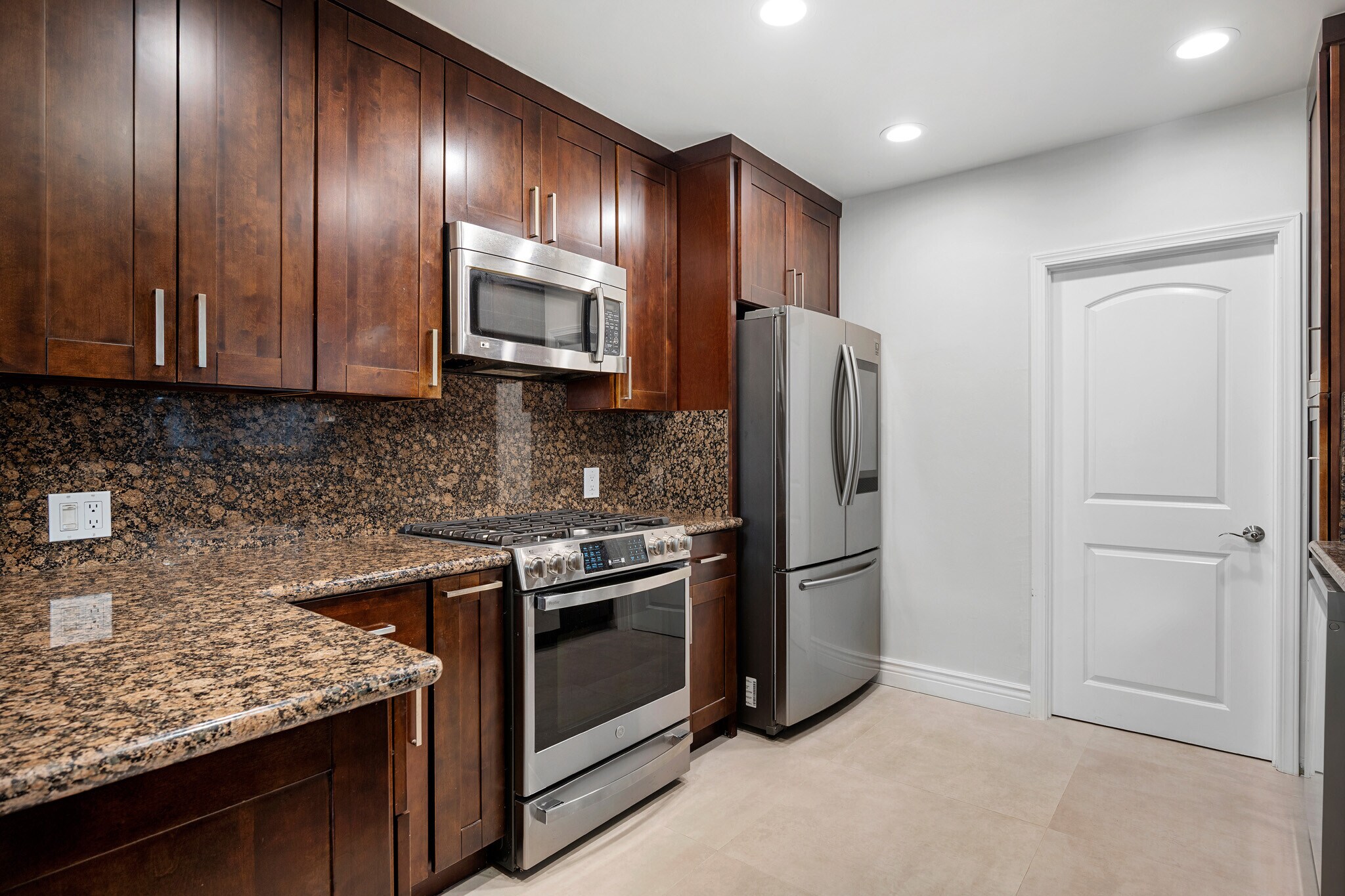 Building Photo - 1515 Glenwood Rd