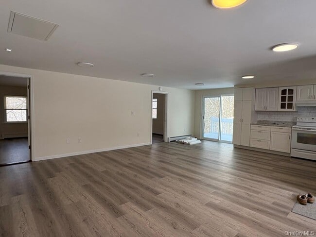 Building Photo - 116 Hawleys Corners Rd