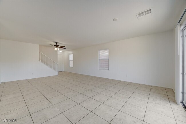 Building Photo - 9252 Valley Ranch Ave