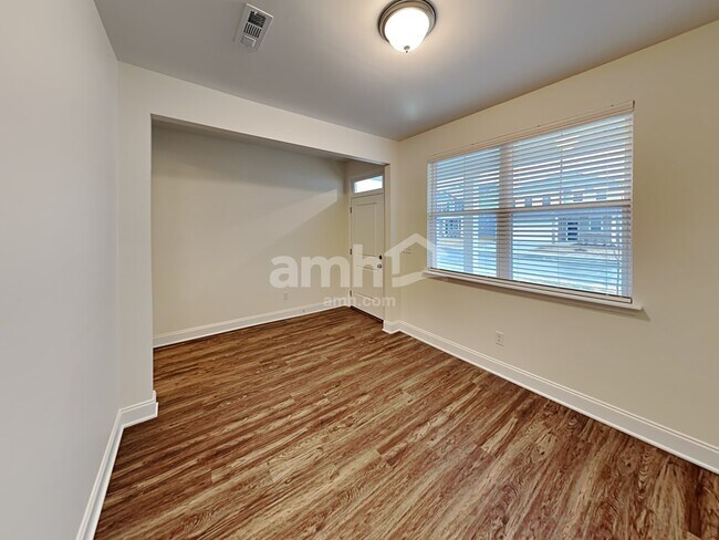 Building Photo - 4757 Chutney Dr