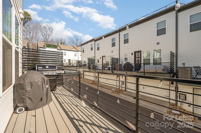 Building Photo - 6027 Towering Oaks Dr