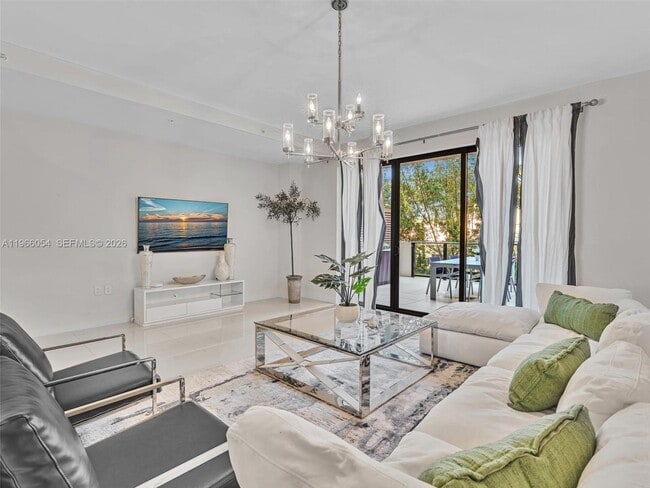 Building Photo - 3040 N Ocean Blvd