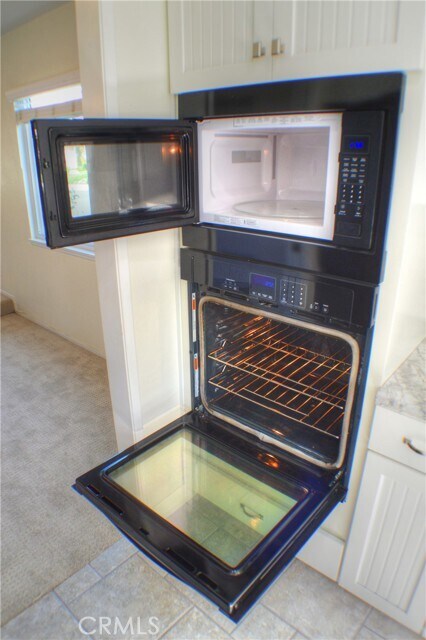 Building Photo - 25592 Leeward Dr