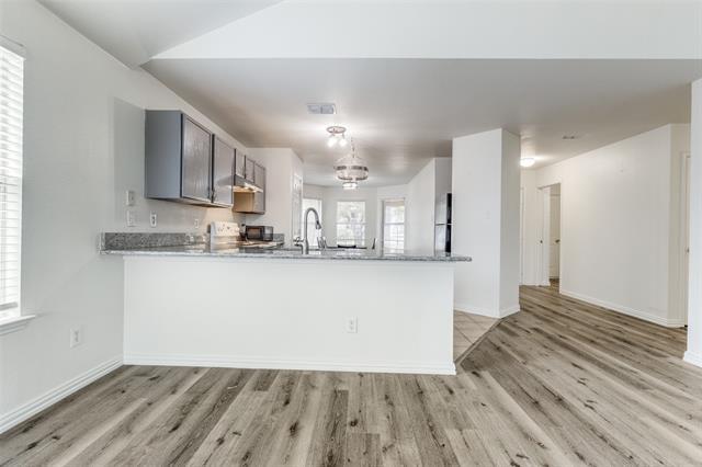 Building Photo - 1614 Pin Oak Trail