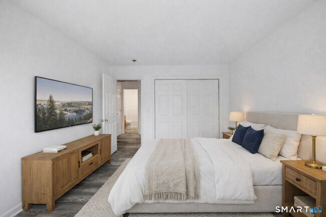 Building Photo - 135 Bucks Hl Rd