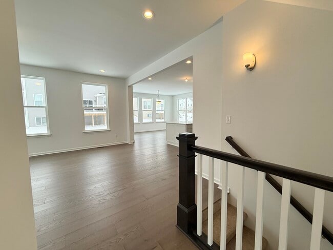 Building Photo - 6173 S Trailwoods Dr