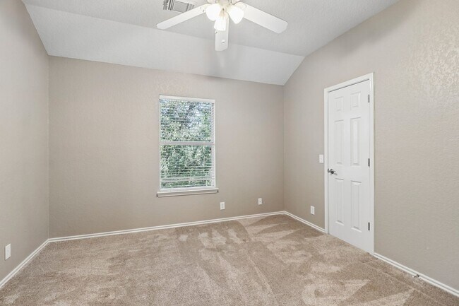 Building Photo - 3904 Arroyo Seco