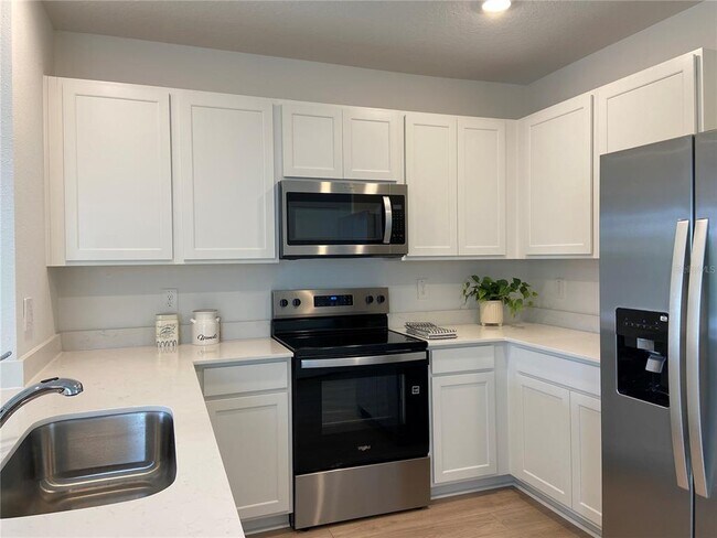 Building Photo - 32354 Weathered Oak Dr