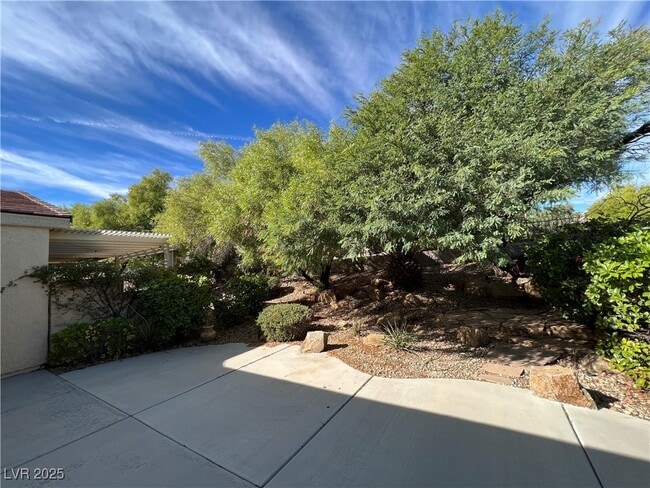 Building Photo - 5445 Progresso St