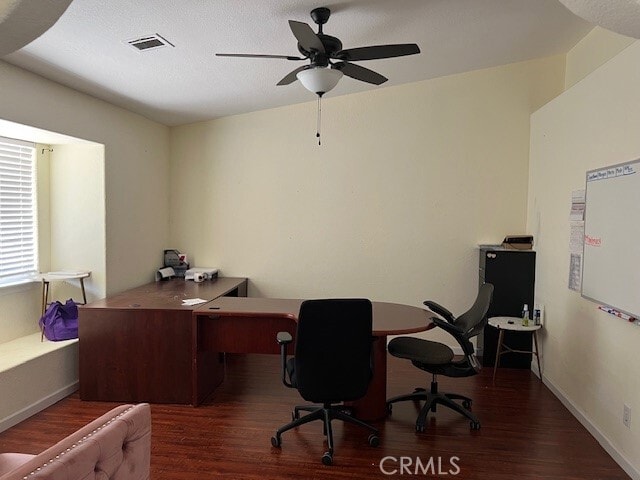 Building Photo - 7653 Phelan Rd