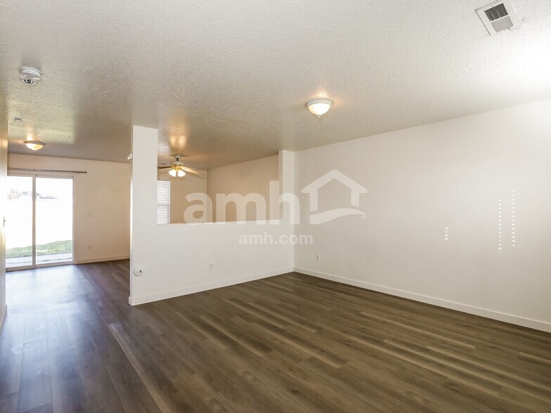 Building Photo - 12930 Hayes St