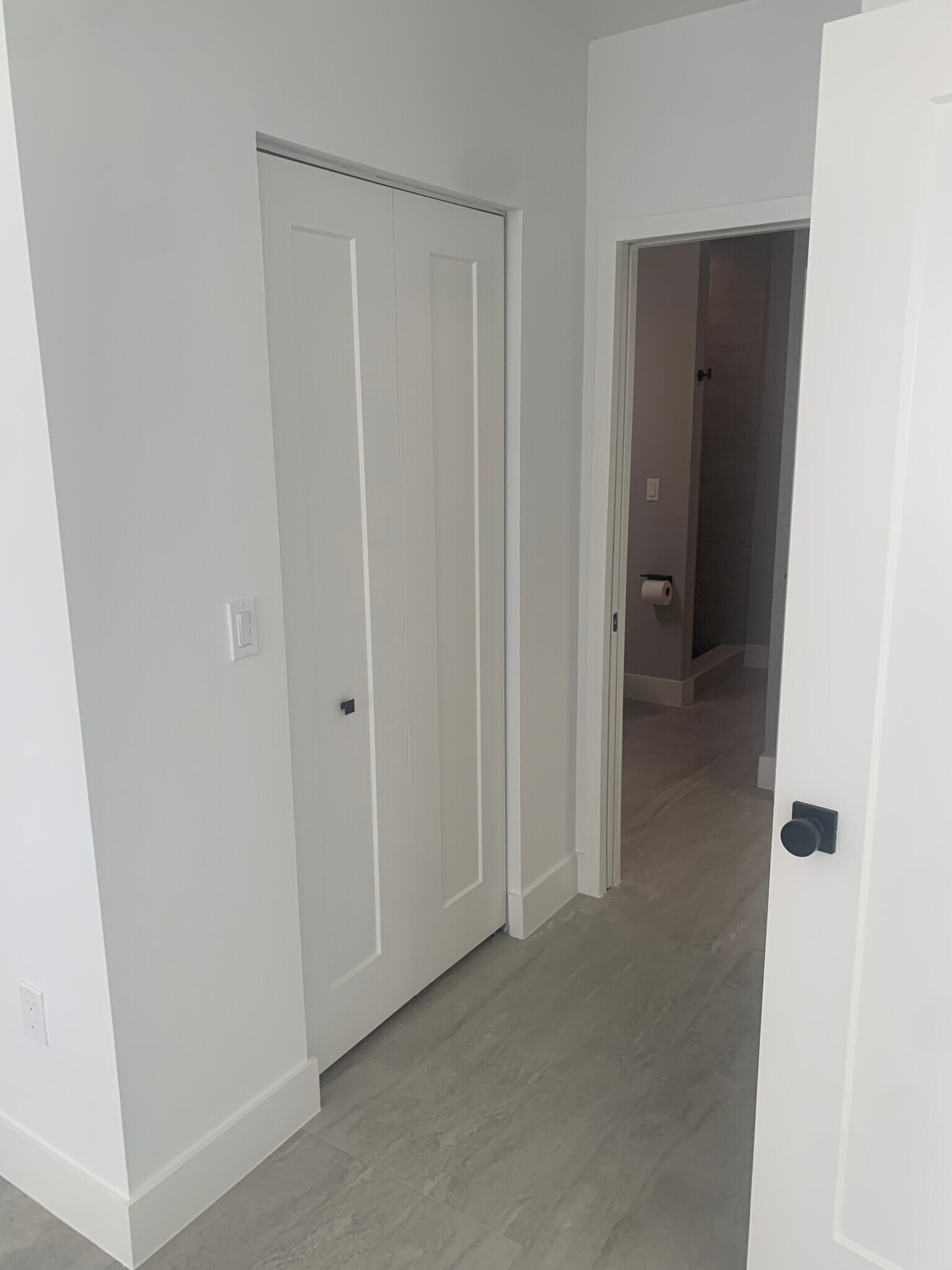 Walk In closet - 511 Lucerne Ave