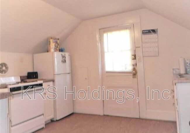 Building Photo - 5944 Bartee St