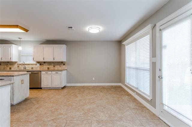 Building Photo - 412 Marybeth Dr