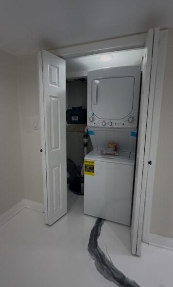 Building Photo - 3811 W 61st St