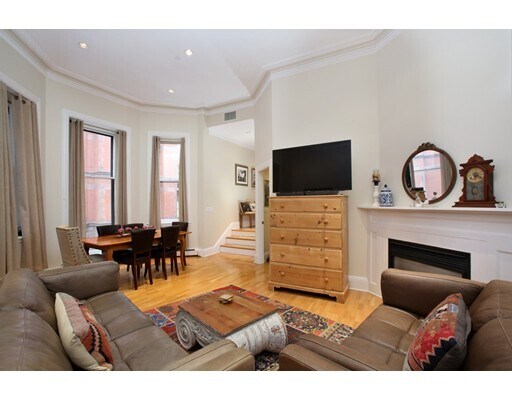 Building Photo - 1A Joy St