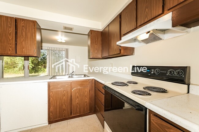 Building Photo - 7673 Mt Hood