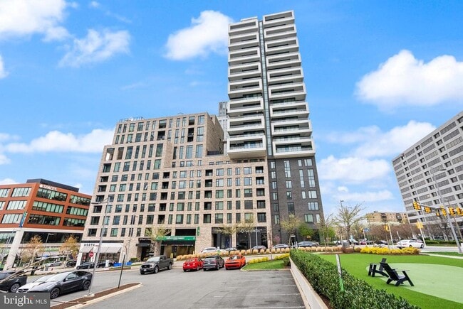 Building Photo - 1650 Silver Hill Dr