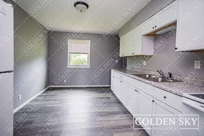 Building Photo - 210 S Keystone Cir