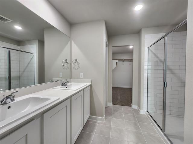 Building Photo - 607 Whispering Winds Trl